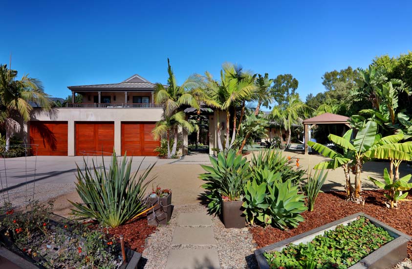 6648 Zumirez Drive