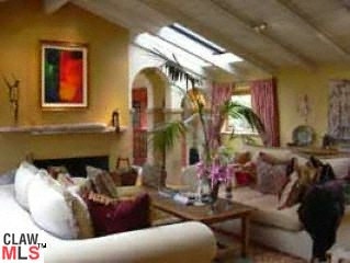 1651 San Onofre Dr
