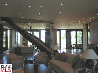 1111 Bel Air Pl