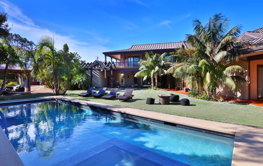 6648 Zumirez Drive