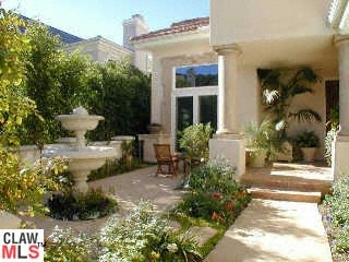 16816 Montecito CLL