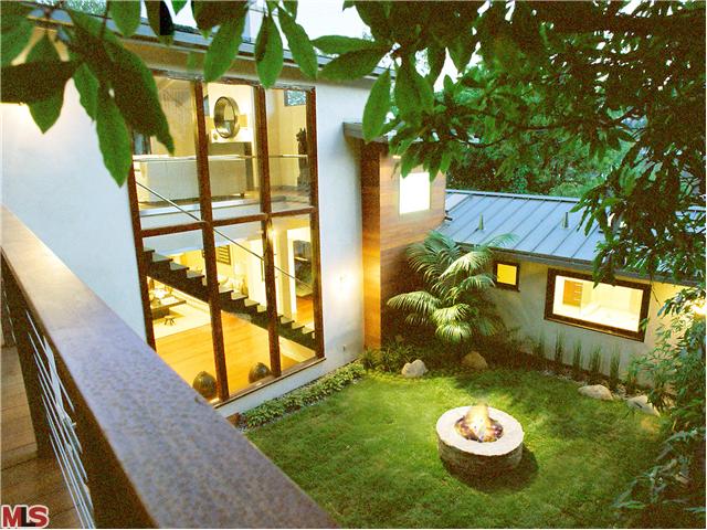 415 Mesa Rd