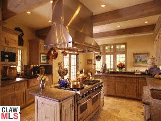 680 Stone Canyon Rd