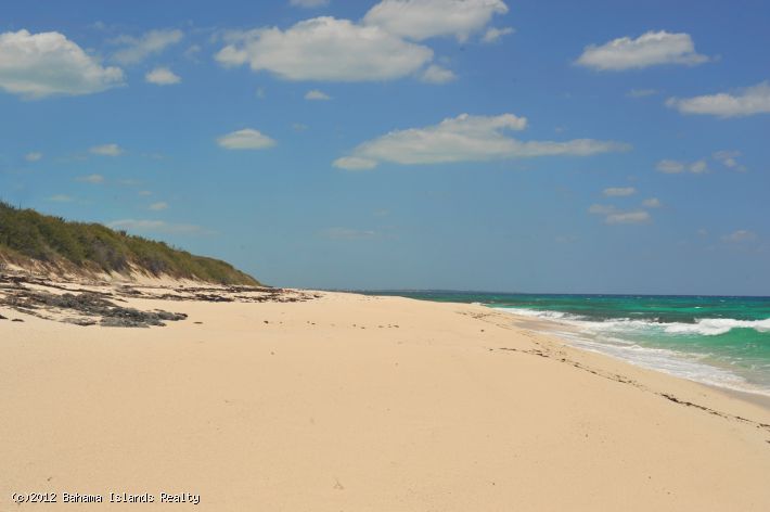 THIRTY TWO ACRES BEACHFRONT GREGORY TOWN