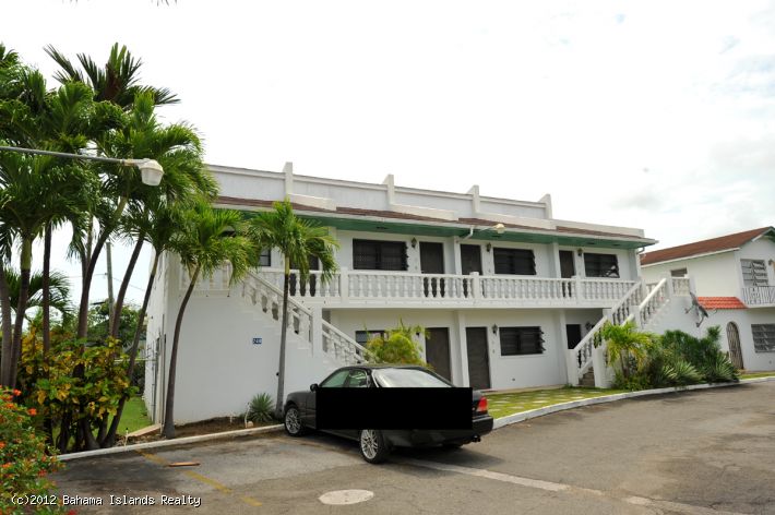 TWYNAM APT. COMPLEX