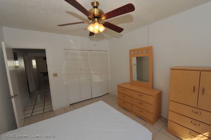 TWYNAM APT. COMPLEX