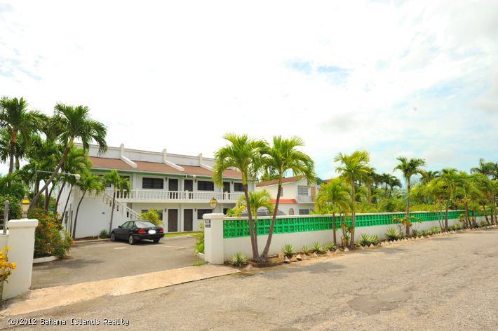 TWYNAM APT. COMPLEX