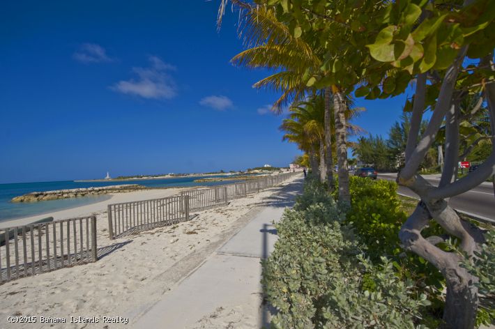 SAUNDERS BEACH VILLA COMPLEX