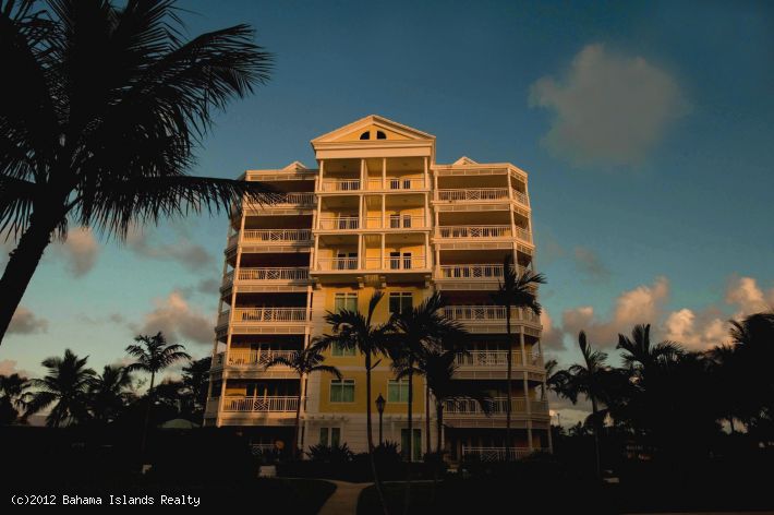 BAYROC  CONDO- CABLE BEACH