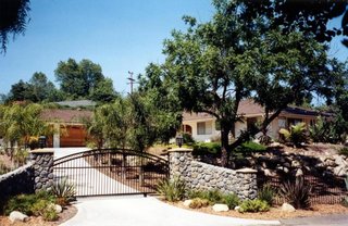 1350 Holiday Hill Rd