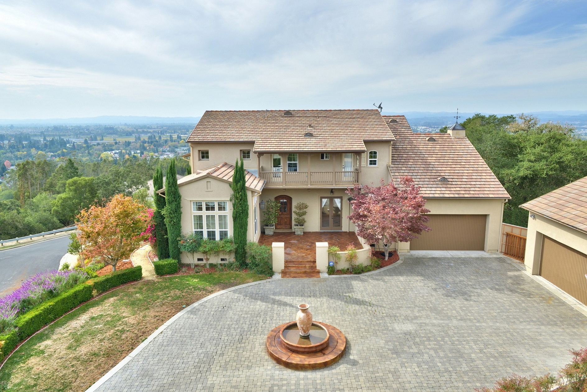 825 Montebello Dr.