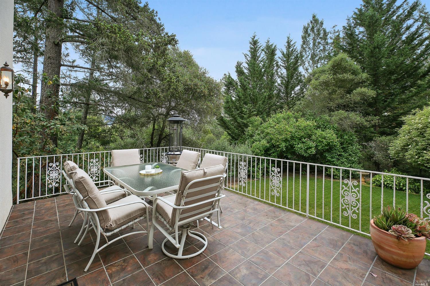 5747 Trailwood Dr.