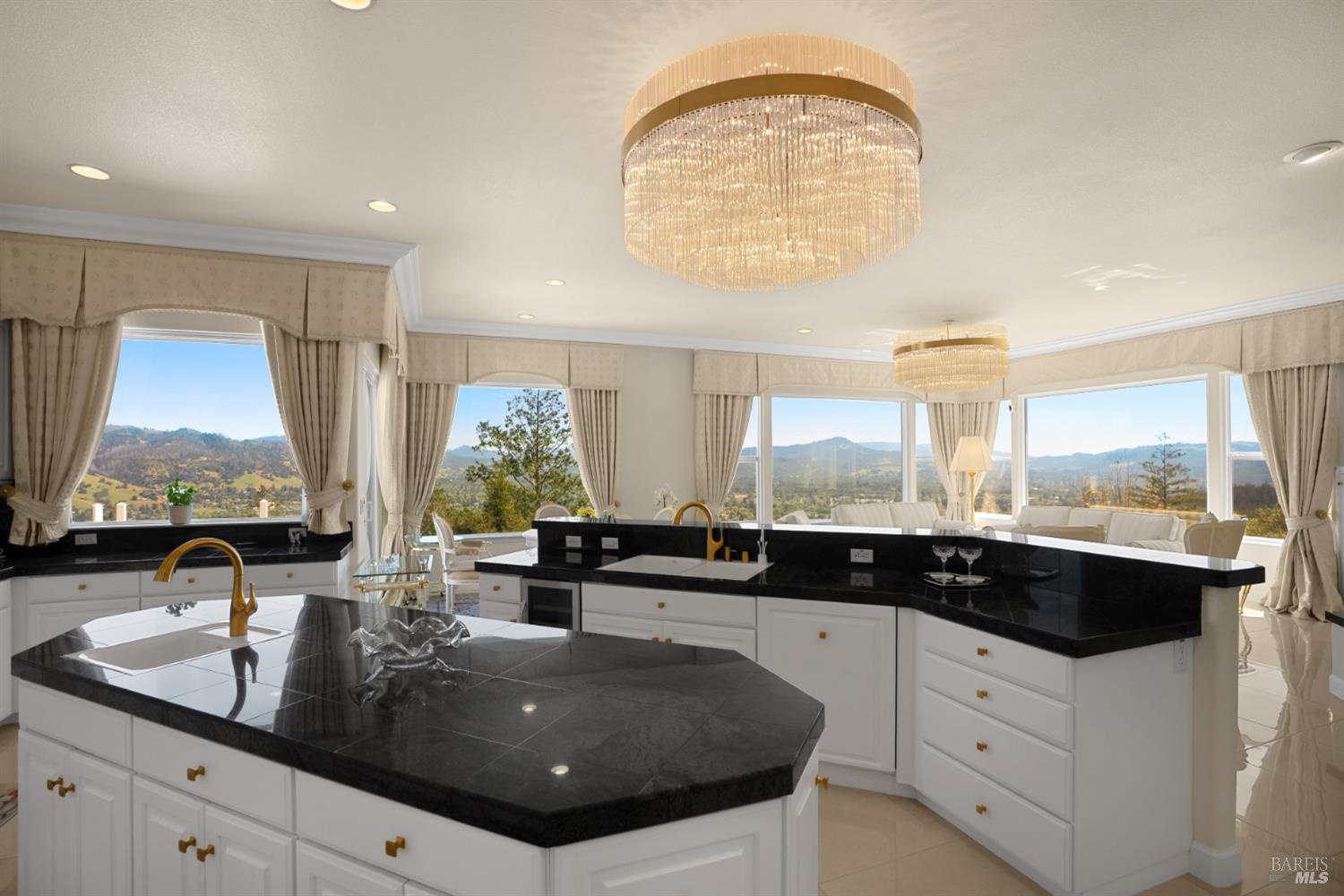 3682 Rocky Knoll Way