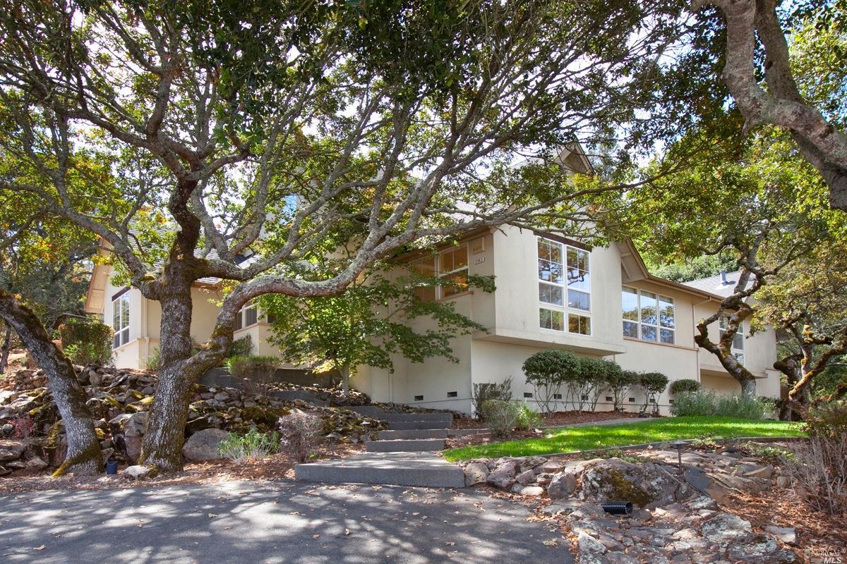 3963 Shelter Glen Way