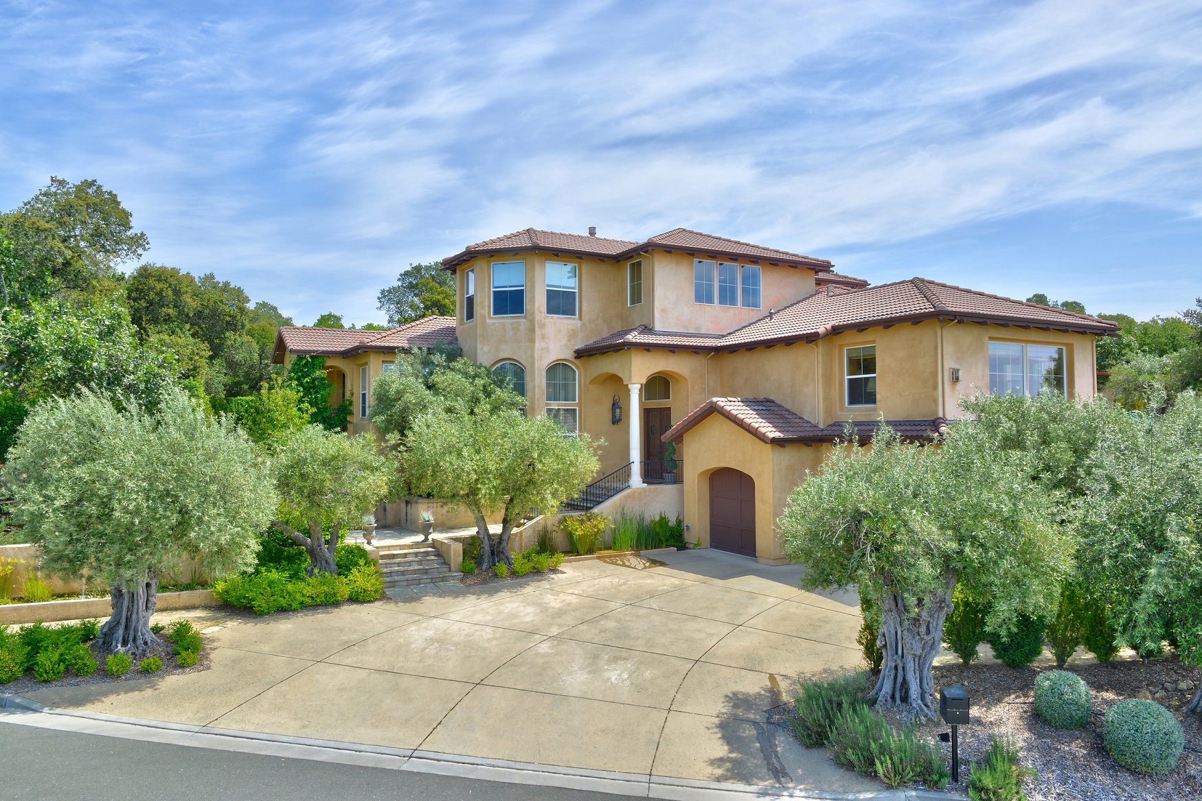 3612 Tillmont Way