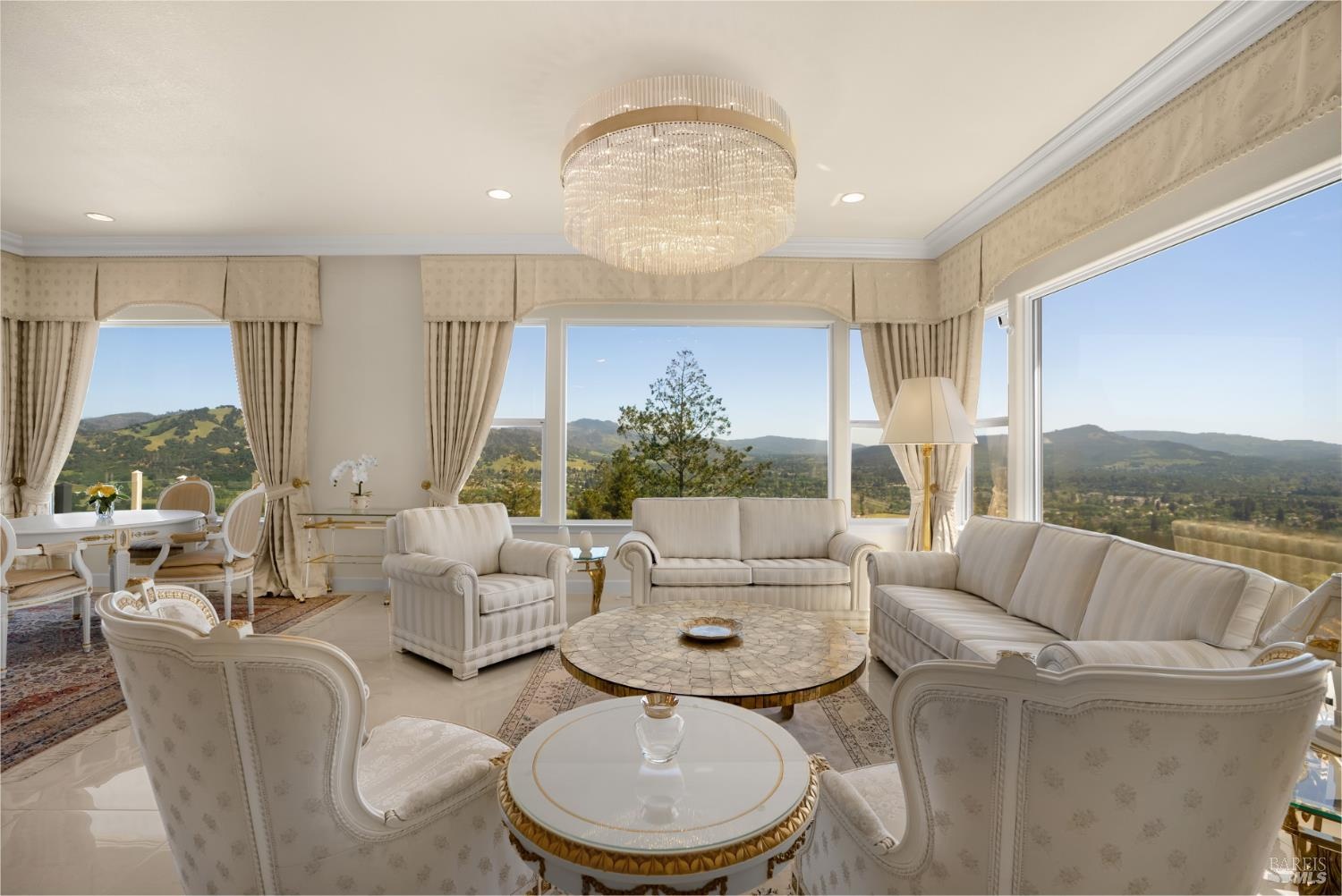 3682 Rocky Knoll Way