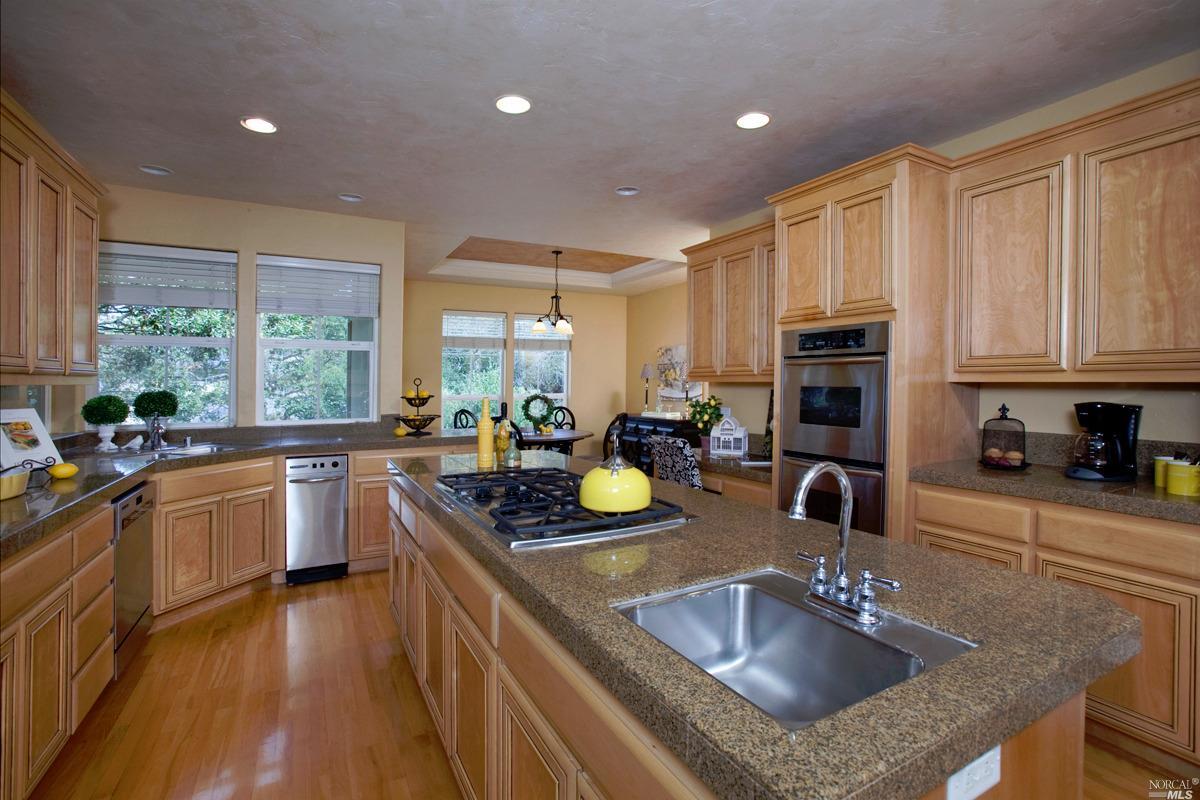 3963 Shelter Glen Way