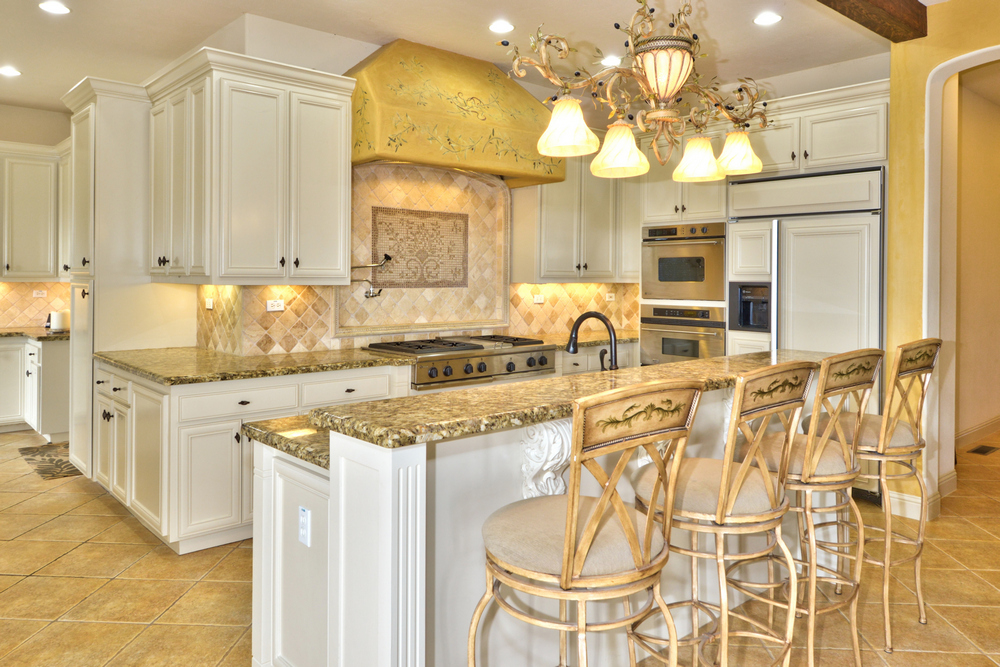 825 Montebello Dr.