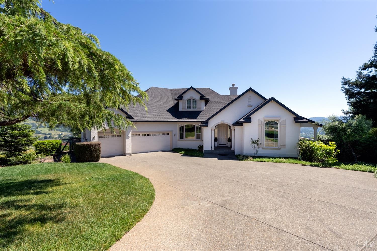 3682 Rocky Knoll Way