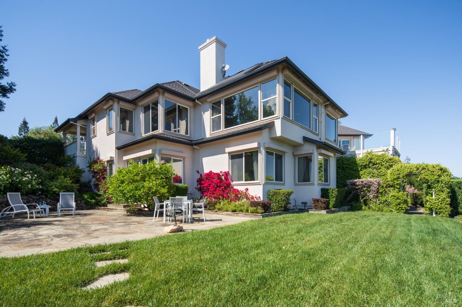 3682 Rocky Knoll Way