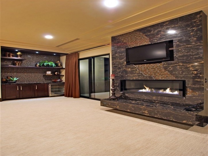 50 Meadowhawk Lane