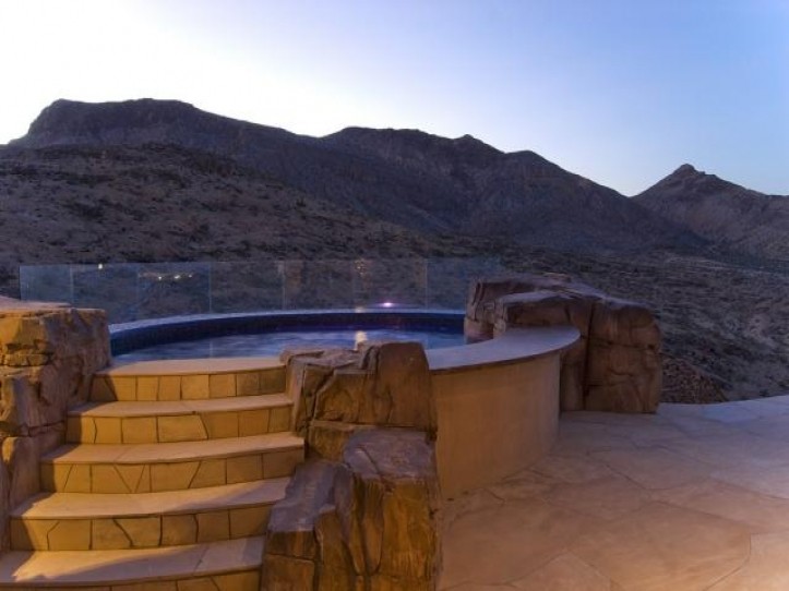 5 Promontory Pointe