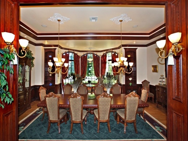 2221 Jamaica Court