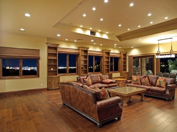 31 Hawk Ridge Dr