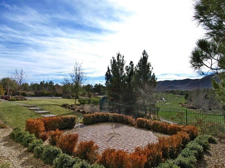 35 Quintessa Circle