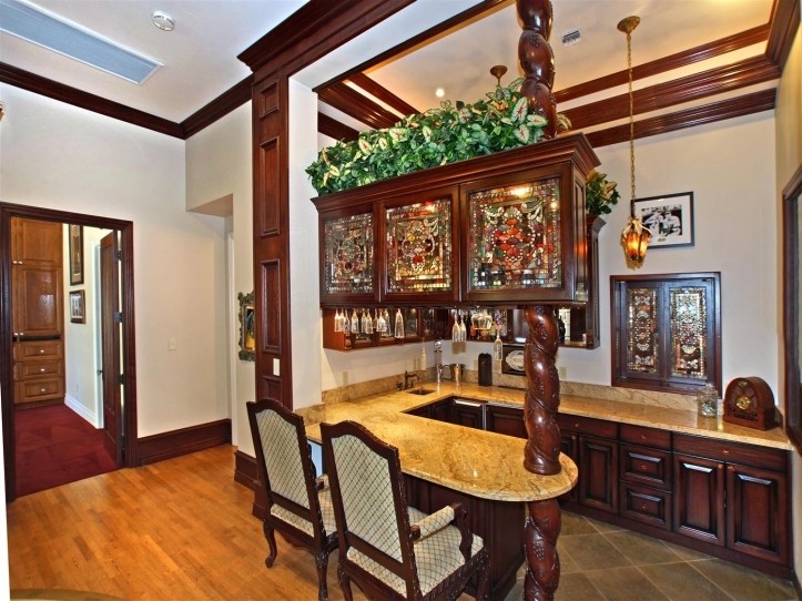 2221 Jamaica Court