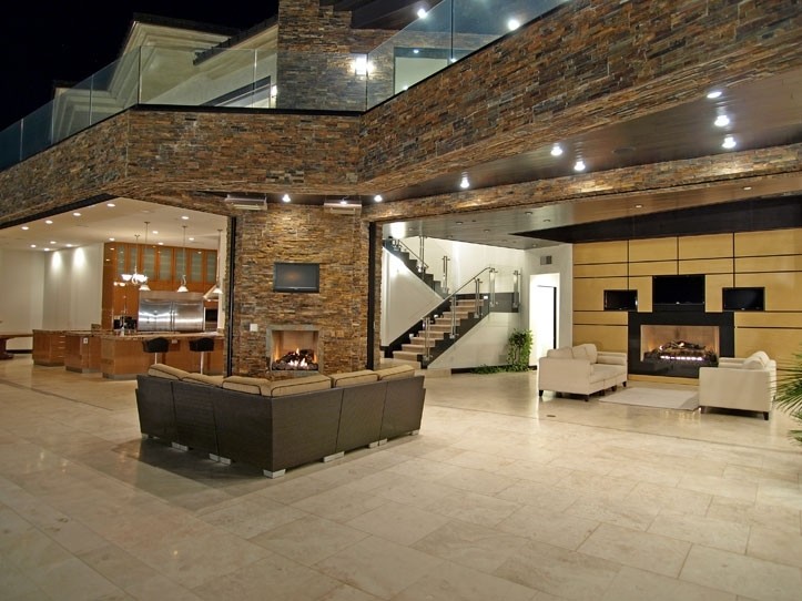 569 Lairmont Place