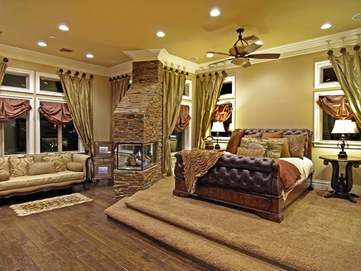 32 Skybird Court
