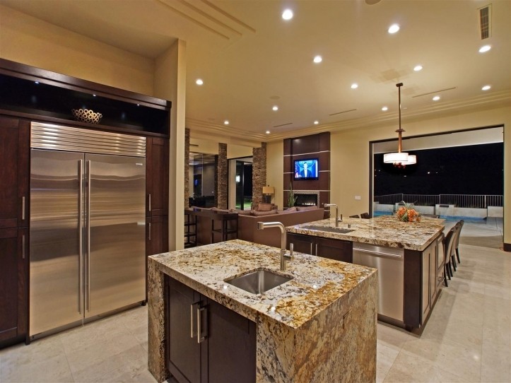 50 Meadowhawk Lane