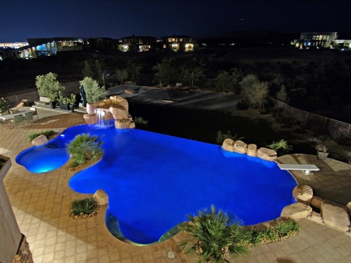 31 Hawk Ridge Dr
