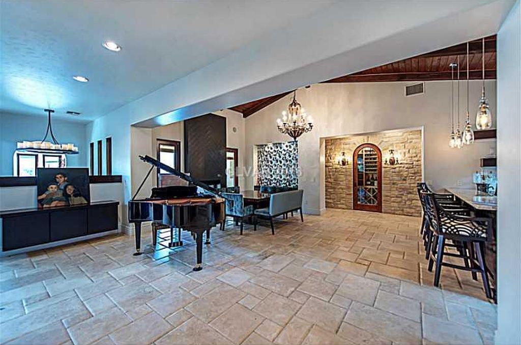 2931 Brighton Creek Court