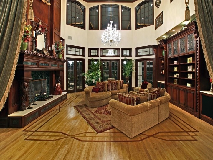 2221 Jamaica Court