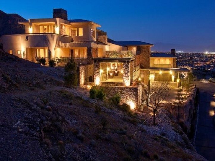 5 Promontory Pointe
