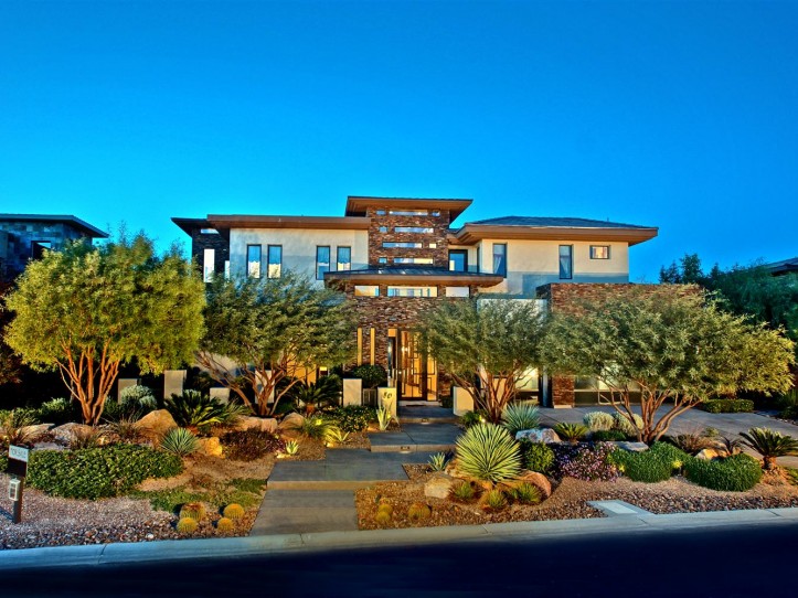 50 Meadowhawk Lane