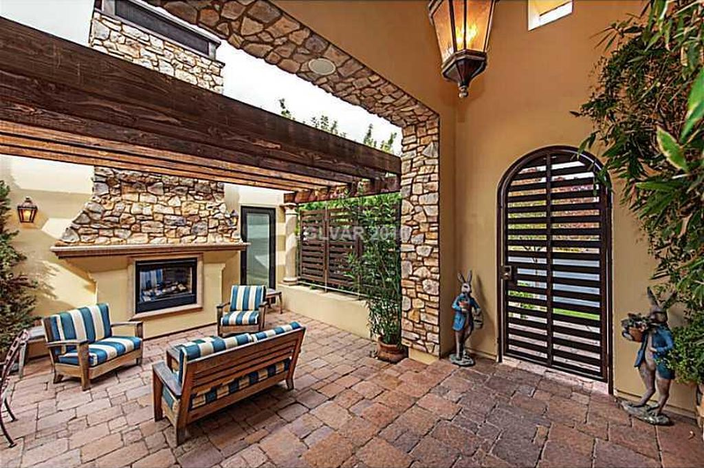 2931 Brighton Creek Court