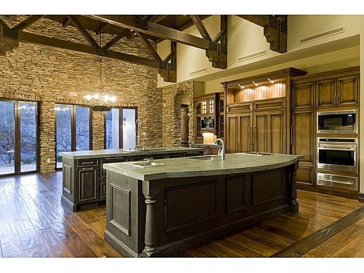 5 Promontory Pointe