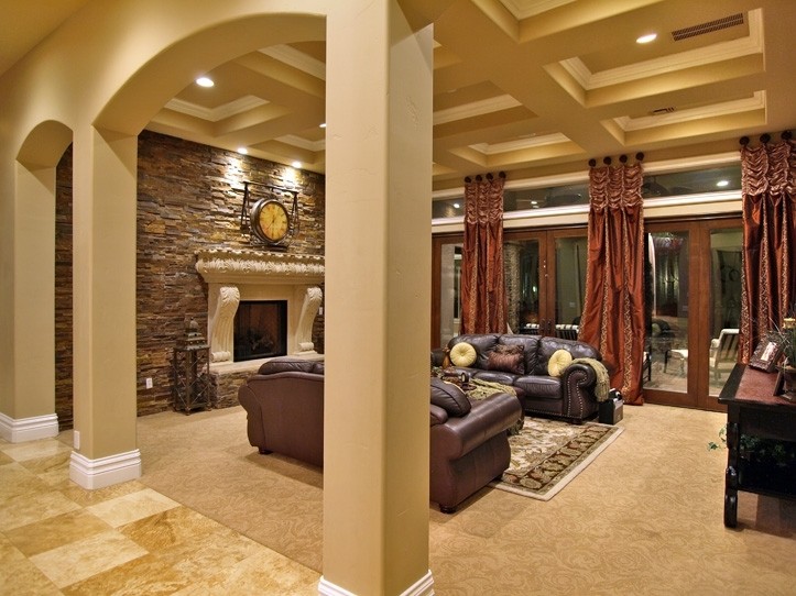 32 Skybird Court