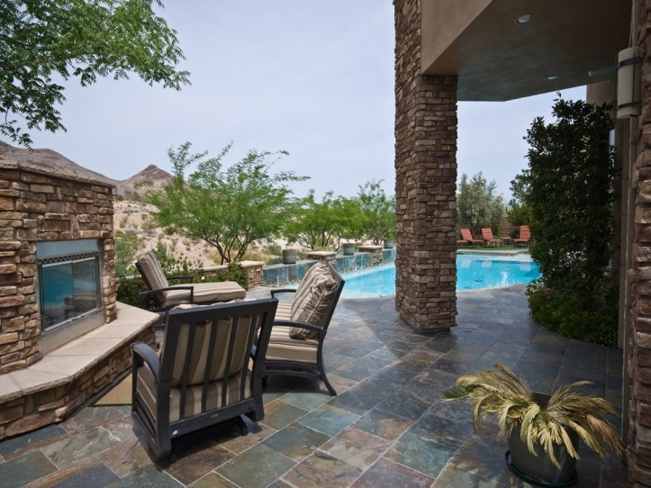 15 Wild Ridge Court