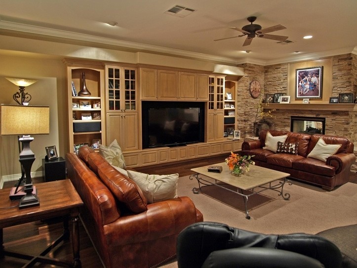 1905 Redbird Drive