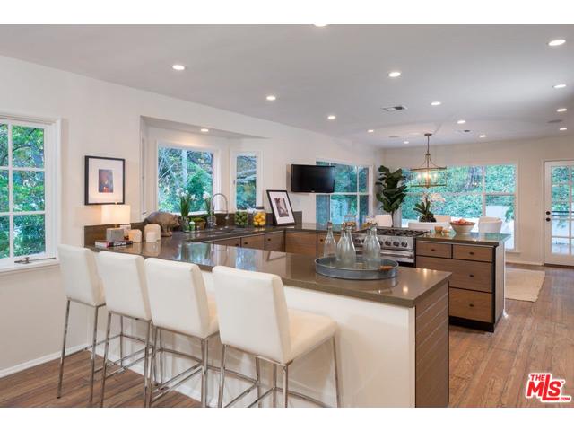 2265 Nichols Canyon