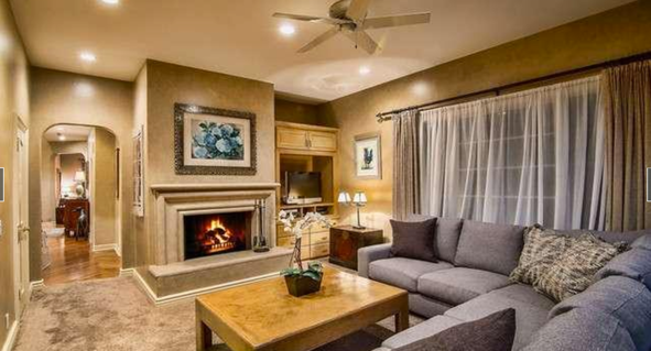 320 S. Roxbury Drive