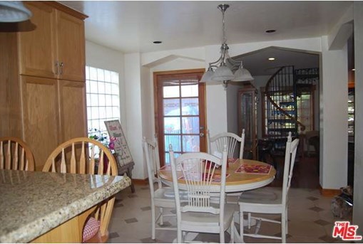 1551 Glenville Drive