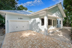 27 Flamingo Hammock Rd