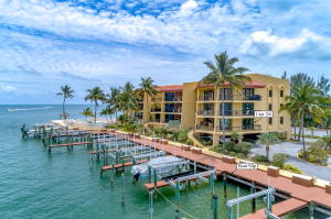 101 E  Ocean Dr C201