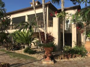 402 Harbour Drive