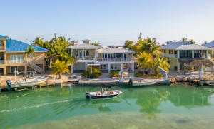 118 E  Caribbean Dr